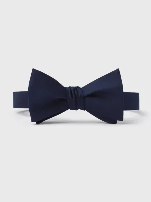 The Black Tux Neckwear*Navy Butterfly Bow Tie